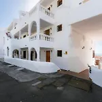 Jasmine With Heated Pool Apartman