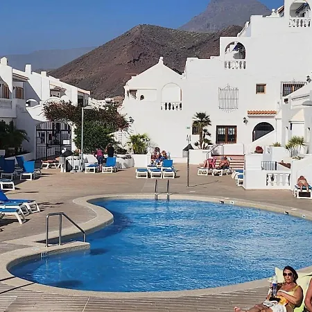 Lägenhet Jasmine Cristianos, Heated Pool