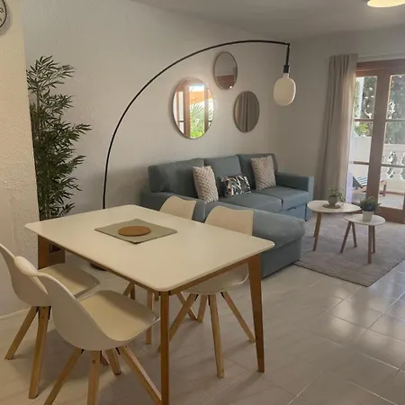 Jasmine Cristianos, Heated Pool