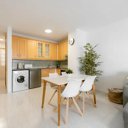 Jasmine Cristianos, Heated Pool *