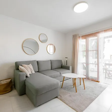 Jasmine Cristianos, Heated Pool Lejlighed *