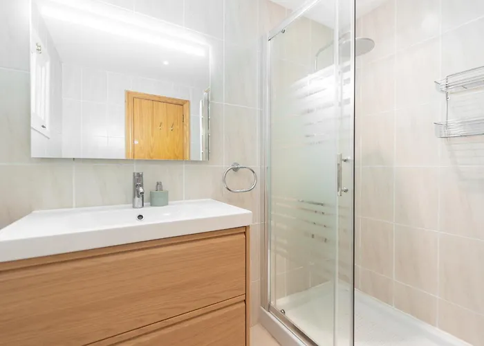 Jasmine Cristianos, Heated Pool Apartamento