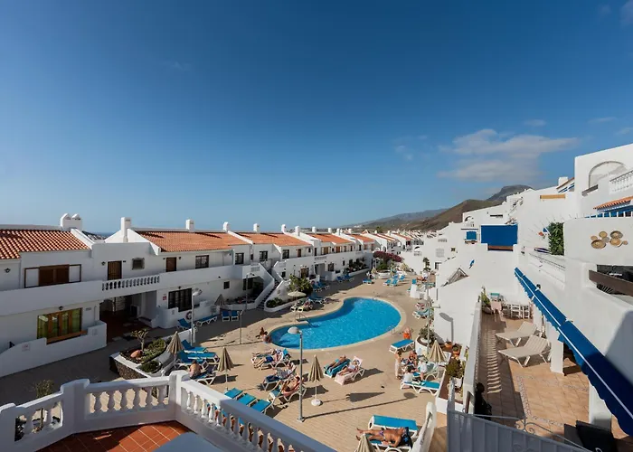 Jasmine Cristianos, Heated Pool *